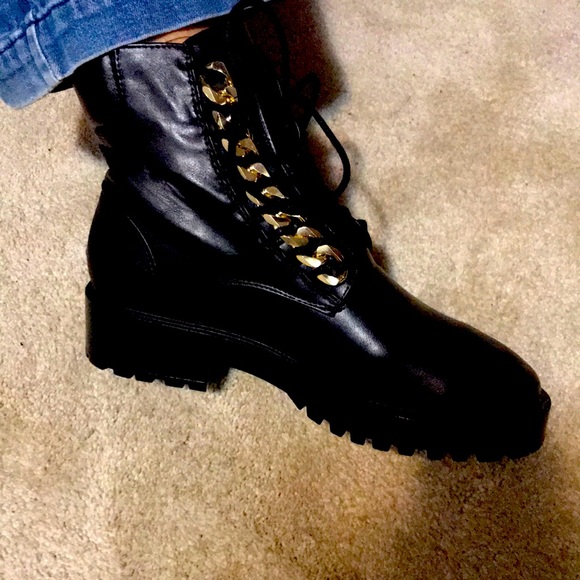 non Shoes - Black combat boots with gold chains going up the shoelaces